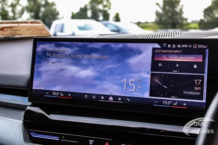 2024 BMW 5-Series - photo 22