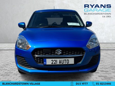 2023 Suzuki Swift - photo 2