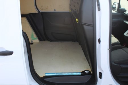 2025 Toyota Proace City - photo 26