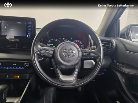 2022 Toyota Yaris - photo 9