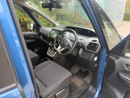 2019 Nissan Serena - photo 7