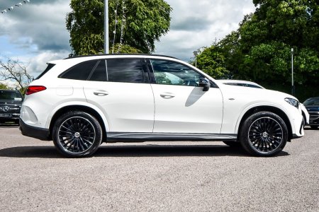2025 Mercedes-Benz GLC - photo 3