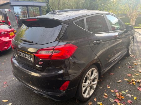 2021 Ford Fiesta - photo 4