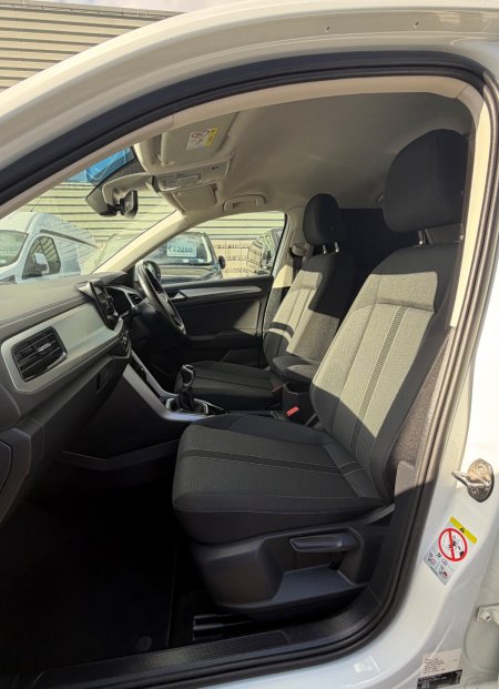 2023 Volkswagen T-Roc - photo 14
