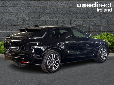 2025 Cadillac Lyriq - photo 2