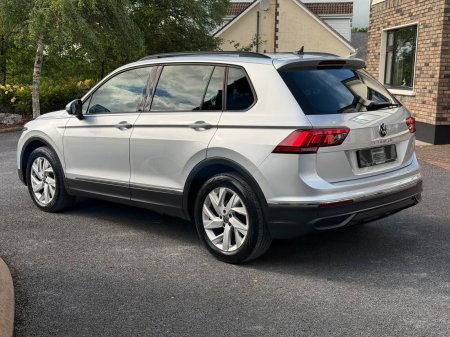 2022 Volkswagen Tiguan - photo 5