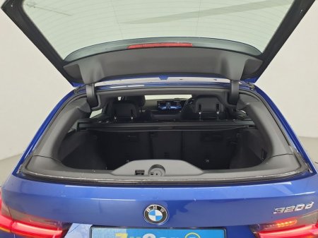 2023 BMW 3-Series - photo 21