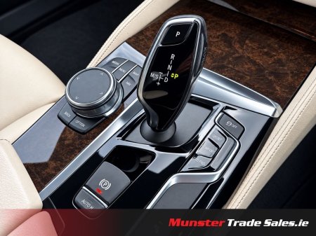 2018 BMW 5-Series - photo 11