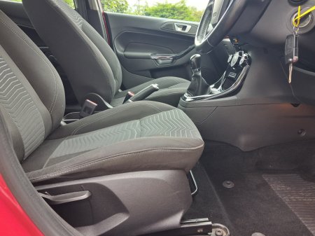 2014 Ford Fiesta - photo 10