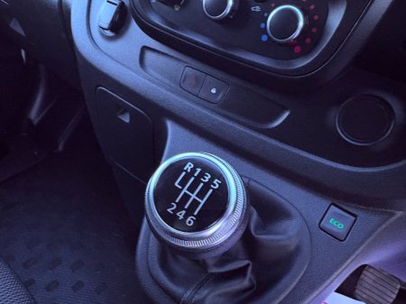 2021 Renault Trafic - photo 10
