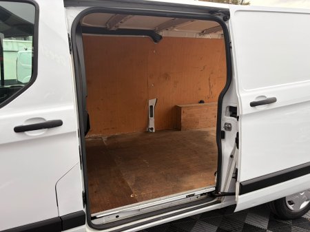 2023 Ford Transit Custom - photo 18