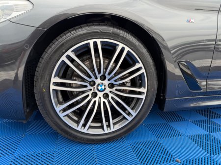 2020 BMW 5-Series - photo 12