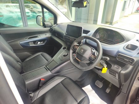 2023 Peugeot Rifter - photo 19