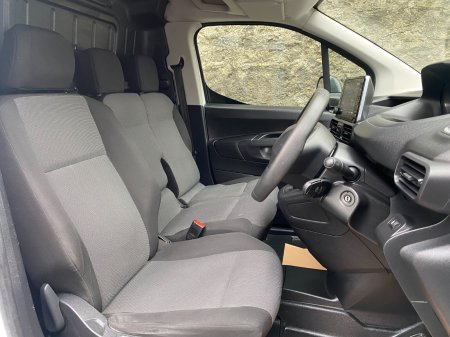 2021 Peugeot Partner - photo 13
