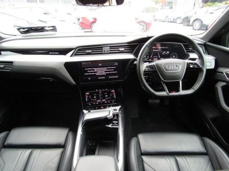 2022 Audi e-tron - photo 10