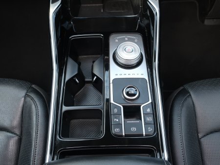 2025 Kia Sorento - photo 14