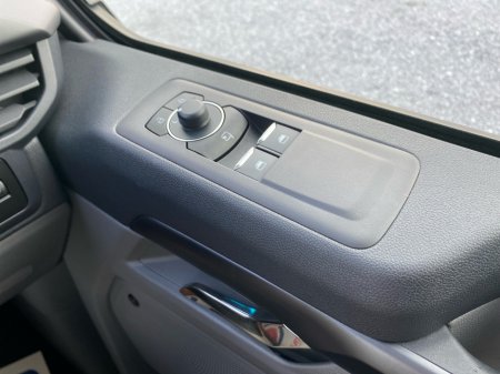 2026 Ford Tourneo Custom - photo 18