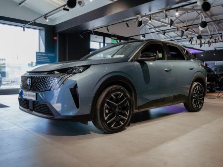 2025 Peugeot 3008 - photo 3