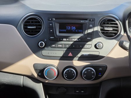 2016 Hyundai i10 - photo 17