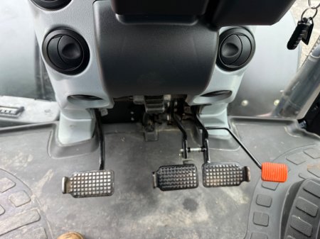 2008 New Holland T6080 - photo 18