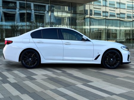 2021 BMW 5-Series - photo 5