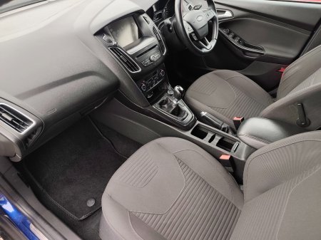 2016 Ford Focus - photo 10