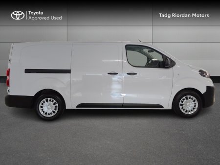 2026 Toyota Proace - photo 3