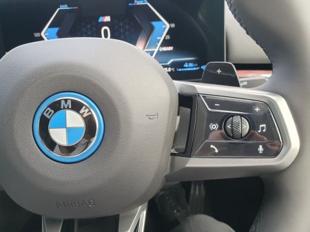 2026 BMW 5-Series - photo 18
