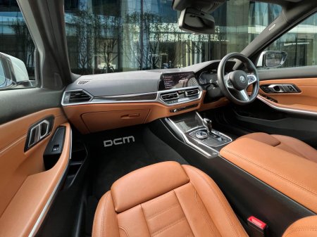 2022 BMW 3-Series - photo 12