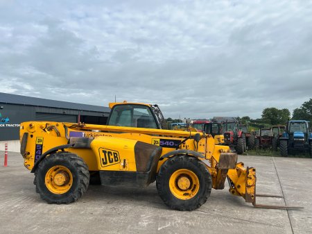 0 JCB 