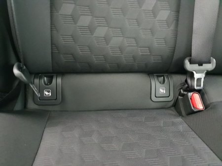 2024 Toyota Yaris - photo 18