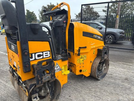 0 JCB  - photo 9