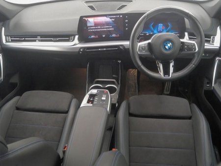 2023 BMW iX1 - photo 4