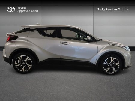 2023 Toyota C-HR - photo 3