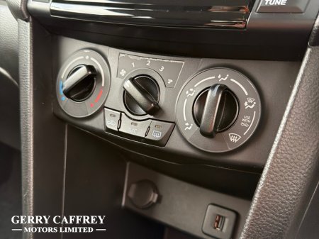 2015 Suzuki Swift - photo 12