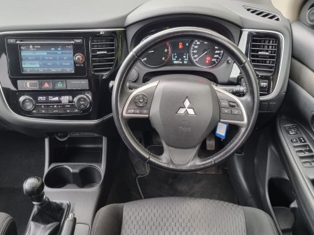 2015 Mitsubishi Outlander - photo 16