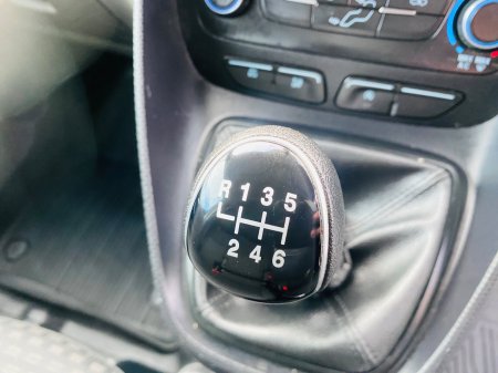2022 Ford Transit Connect - photo 16