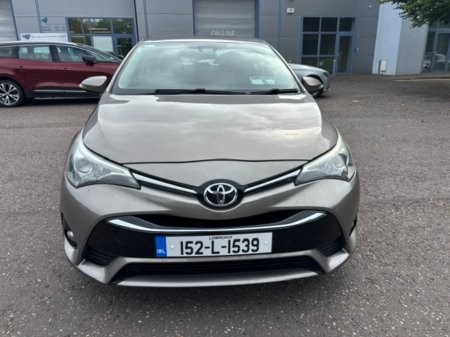 2015 Toyota Avensis - photo 2