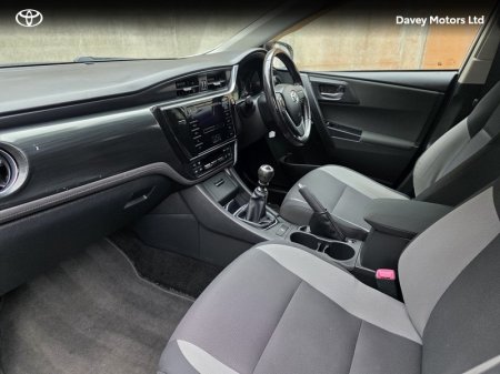 2015 Toyota Auris - photo 6