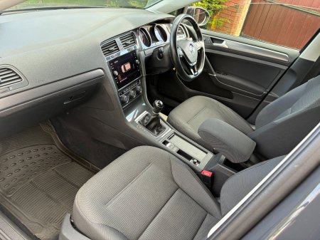 2020 Volkswagen Golf - photo 14