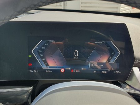 2024 BMW iX1 - photo 9
