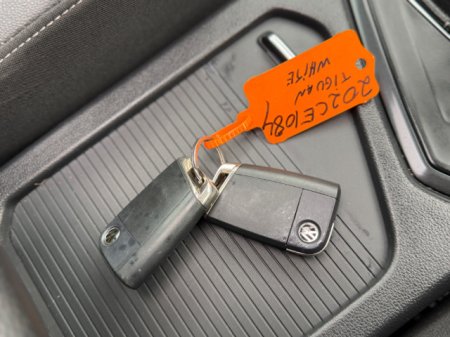 2020 Volkswagen Tiguan - photo 16