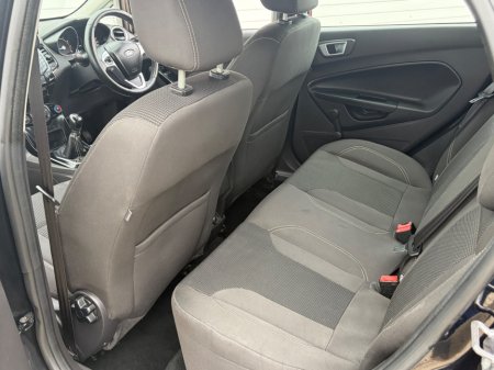 2016 Ford Fiesta - photo 12
