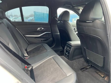 2021 BMW 3-Series - photo 8