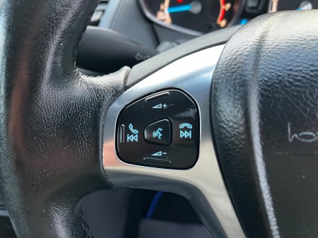2015 Ford Fiesta - photo 18