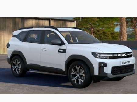 2026 Dacia Bigster 4x4 150 HEV in various specs