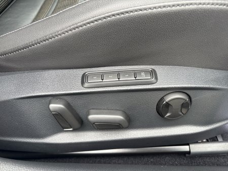 2020 Volkswagen Golf - photo 21