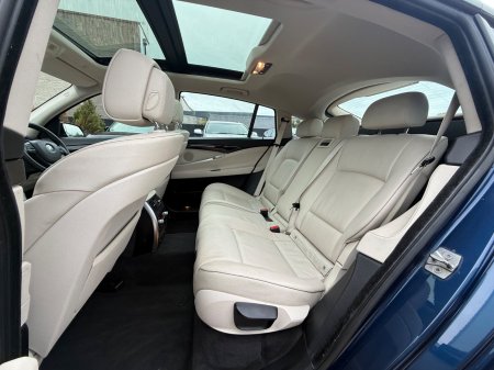 2010 BMW 5-Series - photo 35