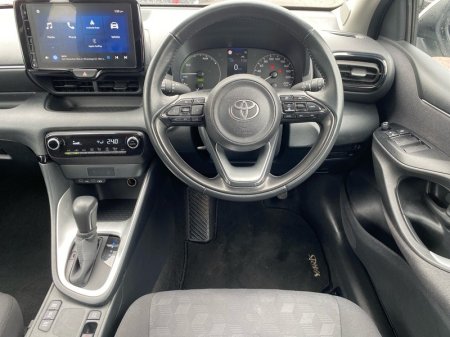 2024 Toyota Yaris - photo 9
