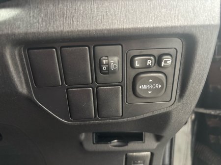 2015 Toyota Prius - photo 13
